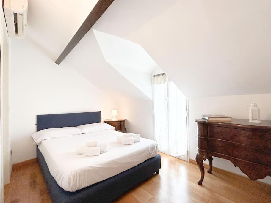 Elegante Mansarda 300Mt Dal Mare - Centro - Wifi Daire Savona Dış mekan fotoğraf